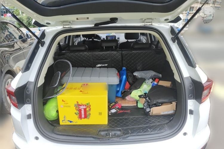 Used CHANGAN CS55 2019 1.5T Manual Colorful Model China VI Standard Trunk