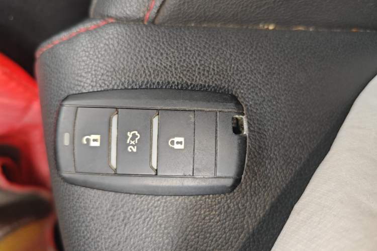 Used CHANGAN CS55 2019 1.5T Automatic Colorful Edition China VI Standard Vehicle Key
