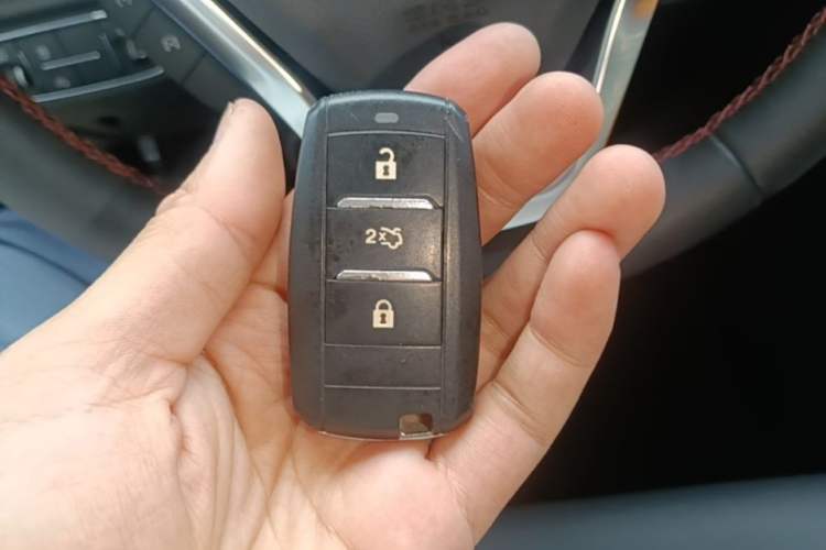 Used CHANGAN CS55 2019 1.5T Automatic Colorful Edition China VI Standard Vehicle Key