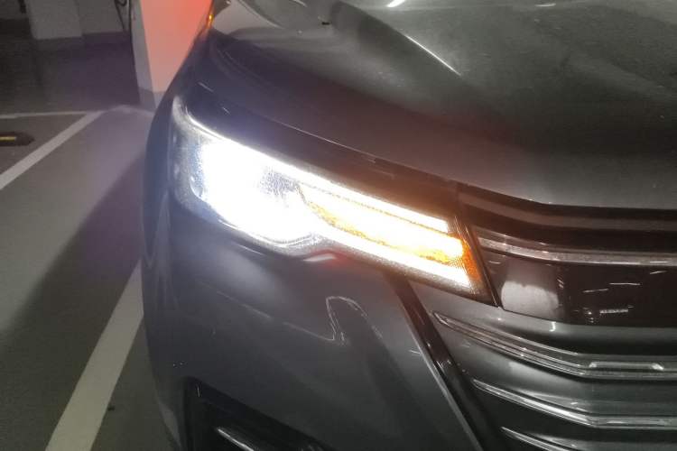 Used CHANGAN CS55 Electric Version 2020 Ultra-Long Range Luxury Edition Right Front Headlight