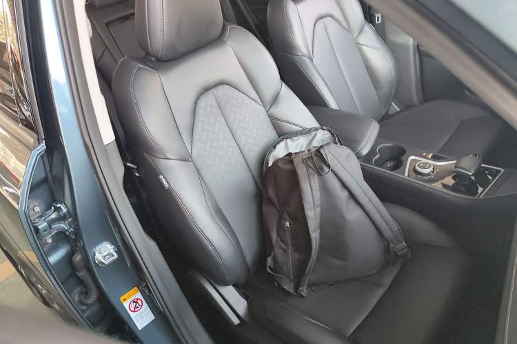Used CHANGAN CS55 Electric Version 2020 Standard Range Smart Enjoyment Version Right Front Seat