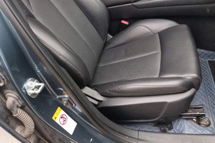 Used CHANGAN CS55 Electric Version 2020 Standard Range Smart Enjoyment Version Right Front Seat