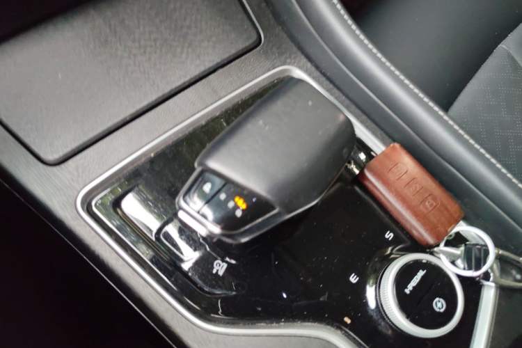 Used CHANGAN CS55 Electric Version 2020 Standard Range Smart Enjoyment Version Gear Lever