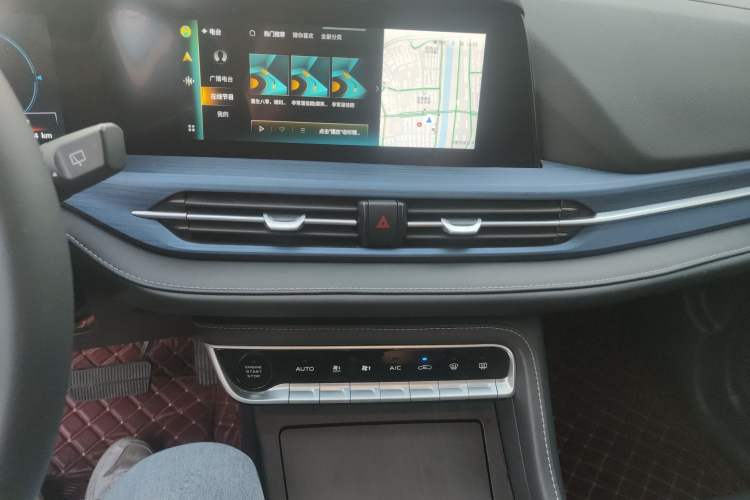 Used CHANGAN CS55 Electric Version 2020 Ultra-Long Range Smart Enjoyment Edition Audio And AC Panel