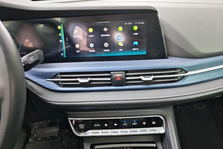 Used CHANGAN CS55 Electric Version 2020 Ultra-Long Range Smart Enjoyment Edition Audio And AC Panel