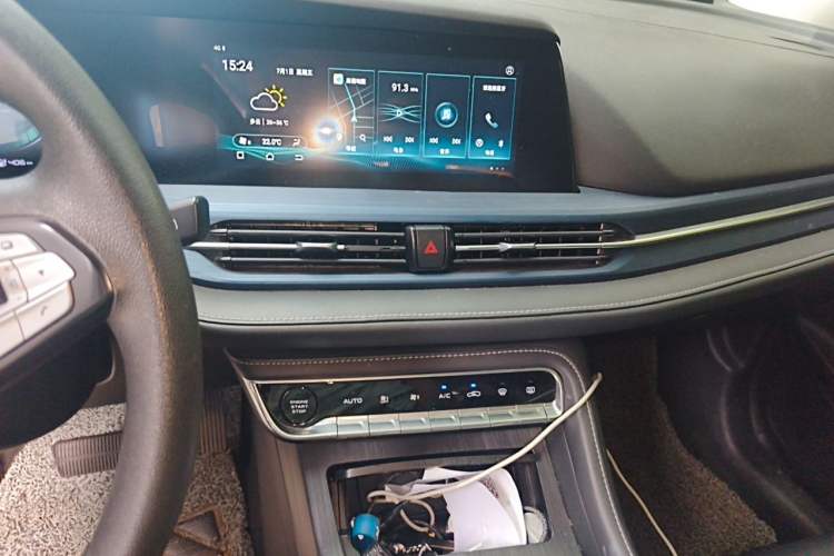 Used CHANGAN CS55 Electric Version 2020 Ultra-Long Range Smart Enjoyment Edition Audio And AC Panel