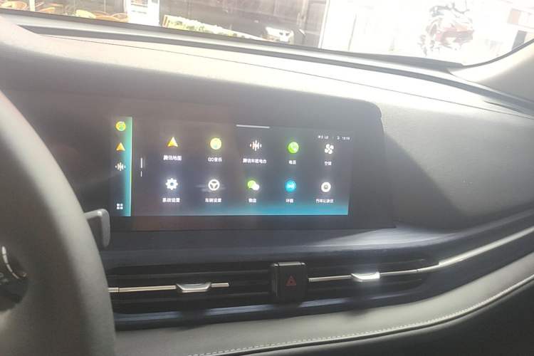 Used CHANGAN CS55 Electric Version 2020 Standard Range Smart Enjoyment Version Audio And AC Panel