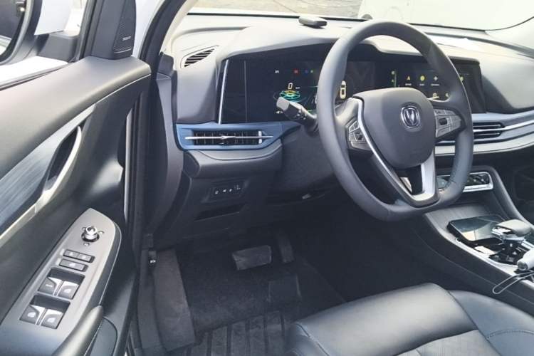 Used CHANGAN CS55 Electric Version 2020 Ultra-Long Range Luxury Edition Driver Seat