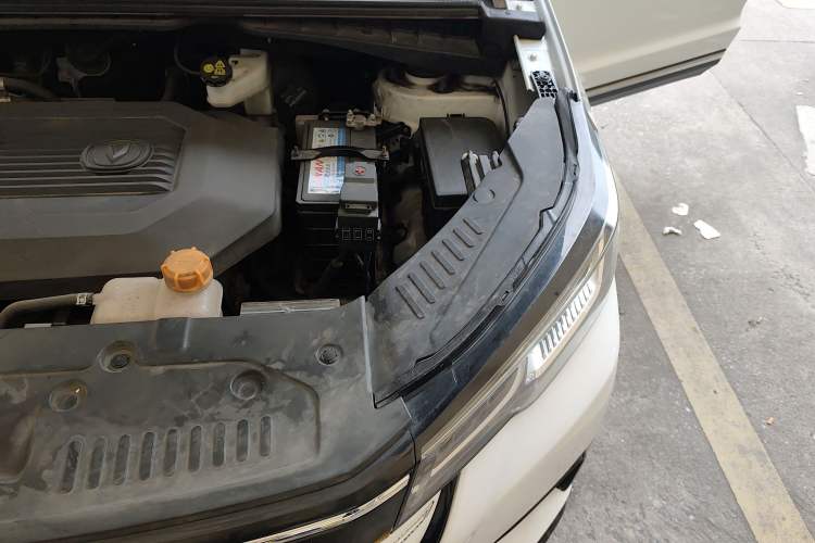 Used CHANGAN CS55 Electric Version 2020 Ultra-Long Range Luxury Edition Engine Bay Left