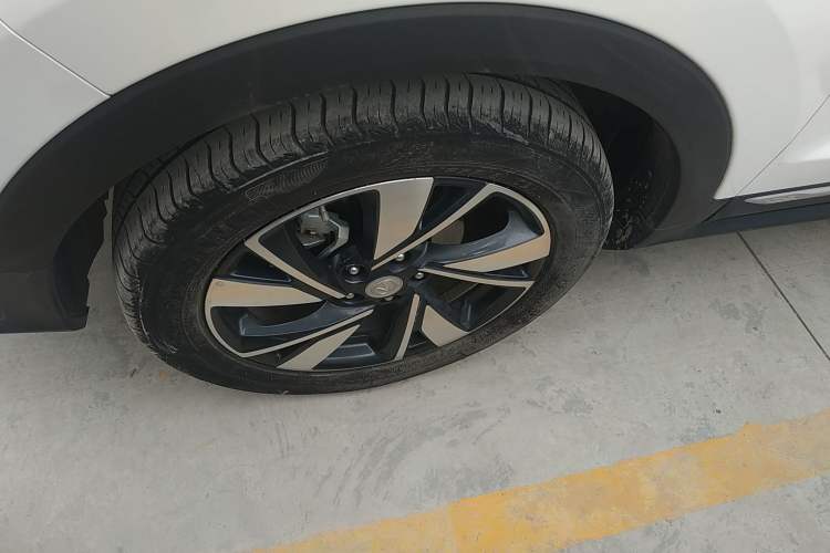 Used CHANGAN CS55 Electric Version 2020 Standard Range Smart Enjoyment Version Left Front Wheel Hub