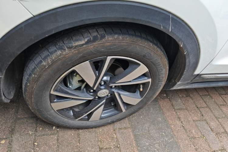 Used CHANGAN CS55 Electric Version 2020 Ultra-Long Range Smart Enjoyment Edition Left Front Wheel Hub