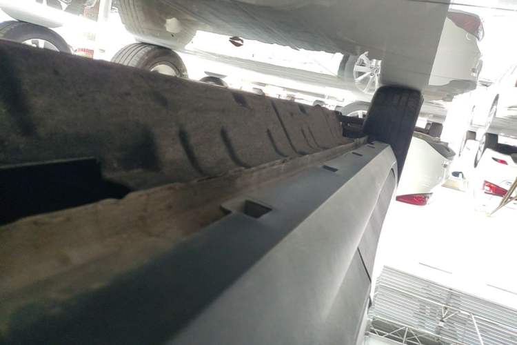 Used CHANGAN CS55 Electric Version 2020 Standard Range Smart Enjoyment Version Left Side Sill