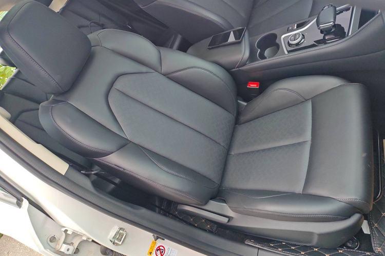Used CHANGAN CS55 Electric Version 2020 Ultra-Long Range Luxury Edition Right Front Seat