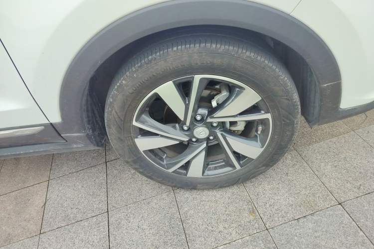 Used CHANGAN CS55 Electric Version 2020 Ultra-Long Range Luxury Edition Right Front Wheel Hub