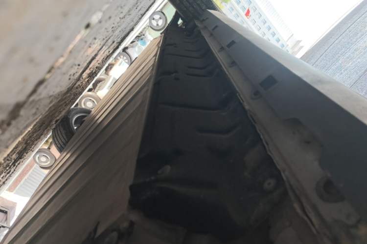 Used CHANGAN CS55 Electric Version 2020 Ultra-Long Range Luxury Edition Right Side Sill