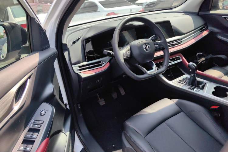 Used CHANGAN CS55PLUS 2022 Blue Whale Edition 1.5T Manual Luxury Model Driver Seat