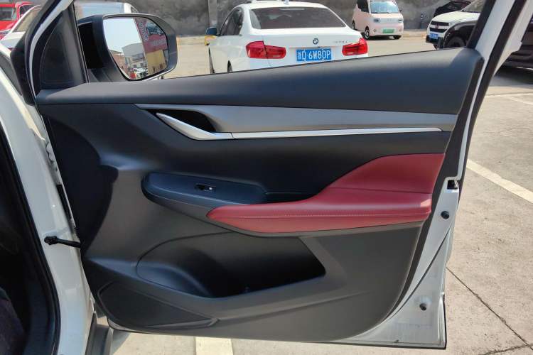 Used CHANGAN CS55PLUS 2022 Blue Whale Edition 1.5T Manual Luxury Model Right Front Door Interior