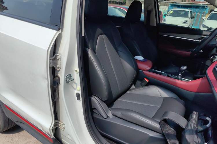 Used CHANGAN CS55PLUS 2022 Blue Whale Edition 1.5T Manual Luxury Model Right Front Seat