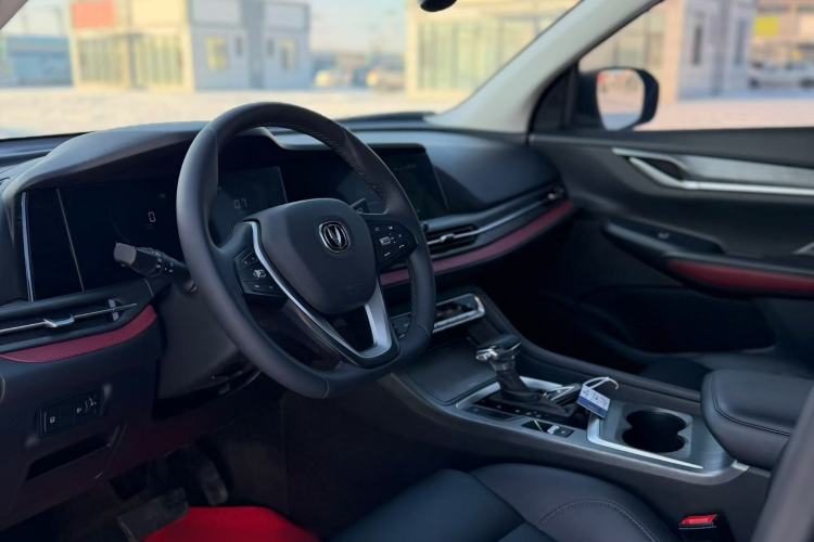 Used CHANGAN CS55PLUS 2020 1.5T Automatic Colorful Model Interior 2