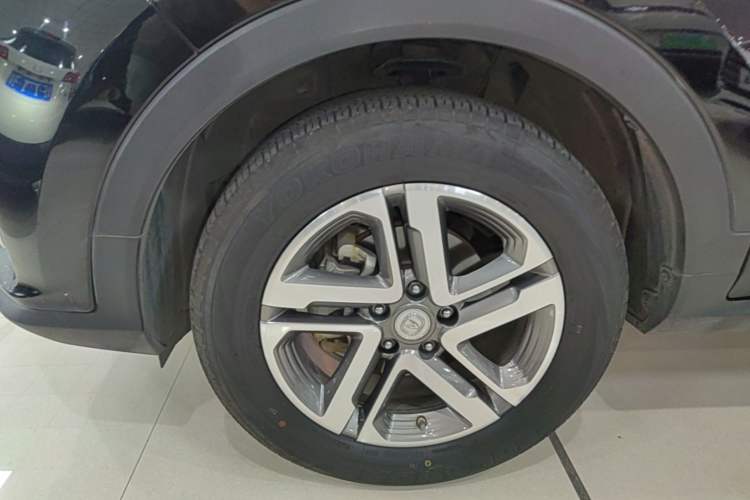 Used CHANGAN CS55PLUS 2020 1.5T Automatic Colorful Model Left Front Wheel Hub