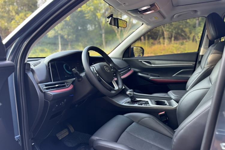 Used CHANGAN CS55PLUS 2020 1.5T Automatic Colorful Model Interior 1