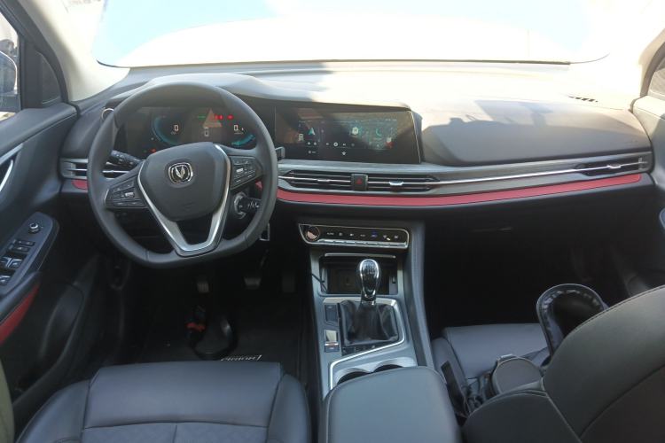 Used CHANGAN CS55PLUS 2020 1.5T Manual Colorful Model Interior 2