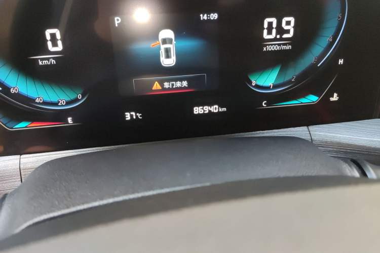 Used CHANGAN CS55PLUS 2020 1.5T Automatic Colorful Model Odometer Close Up