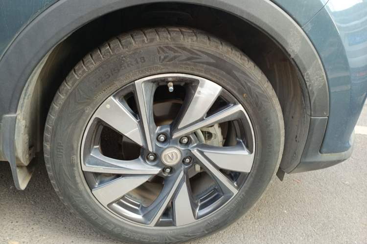 Used CHANGAN CS55PLUS 2020 1.5T Automatic Xuan Dong Edition Right Front Wheel Hub