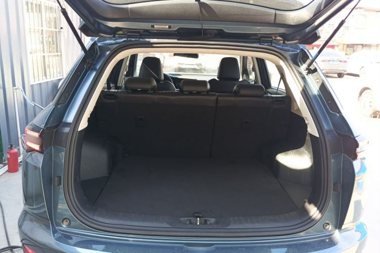 Used CHANGAN CS55PLUS 2020 1.5T Manual Colorful Model Trunk