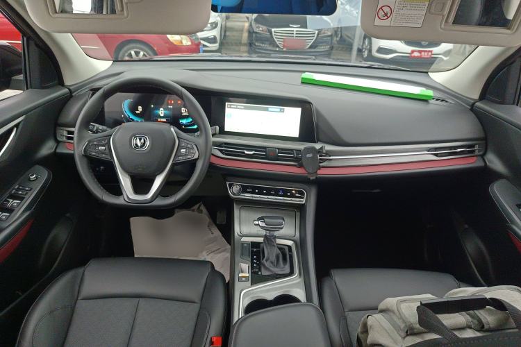 Used CHANGAN CS55PLUS 2020 1.5T Automatic Colorful Model Center Console