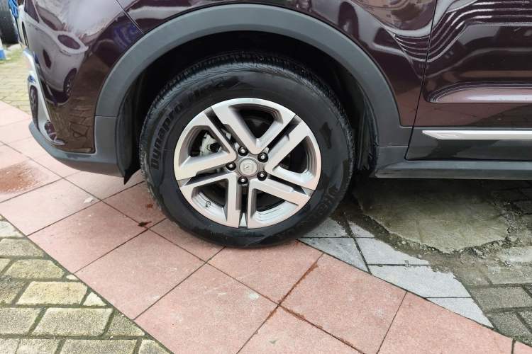 Used CHANGAN CS55PLUS 2020 1.5T Automatic Colorful Model Left Front Wheel Hub
