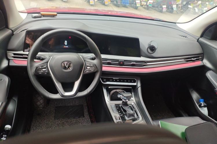 Used CHANGAN CS55PLUS 2020 1.5T Automatic Colorful Model Center Console