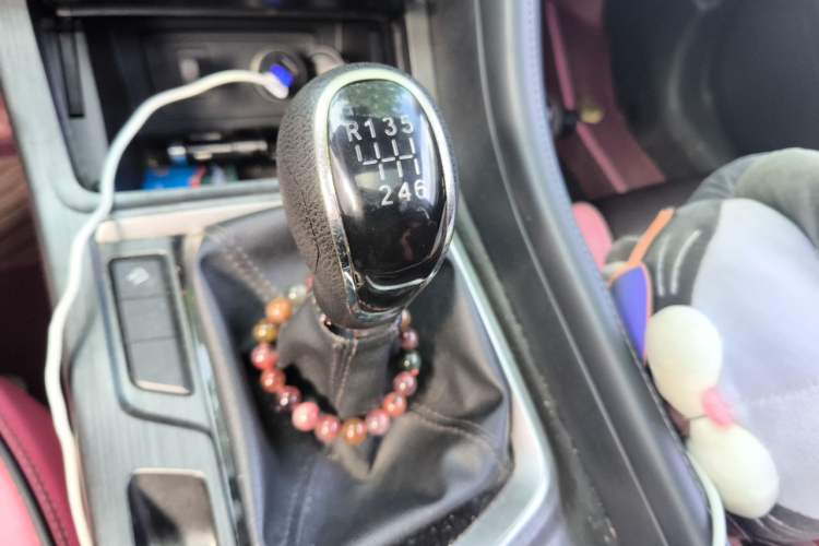 Used CHANGAN CS55PLUS 2020 1.5T Manual Colorful Model Gear Lever