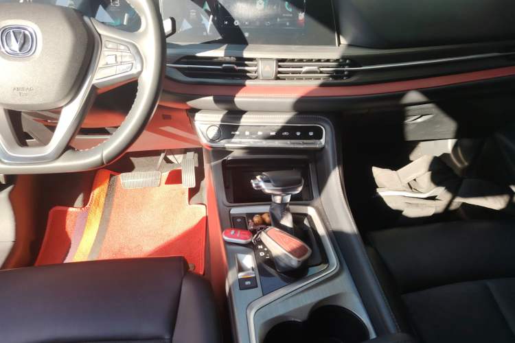 Used CHANGAN CS55PLUS 2020 1.5T Automatic Colorful Model Gear Lever
