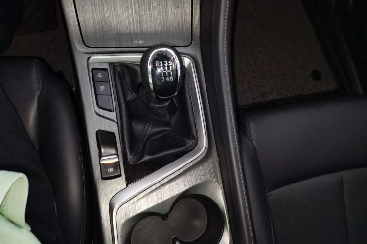 Used CHANGAN CS55PLUS 2020 1.5T Manual Xuan Dong Model Gear Lever