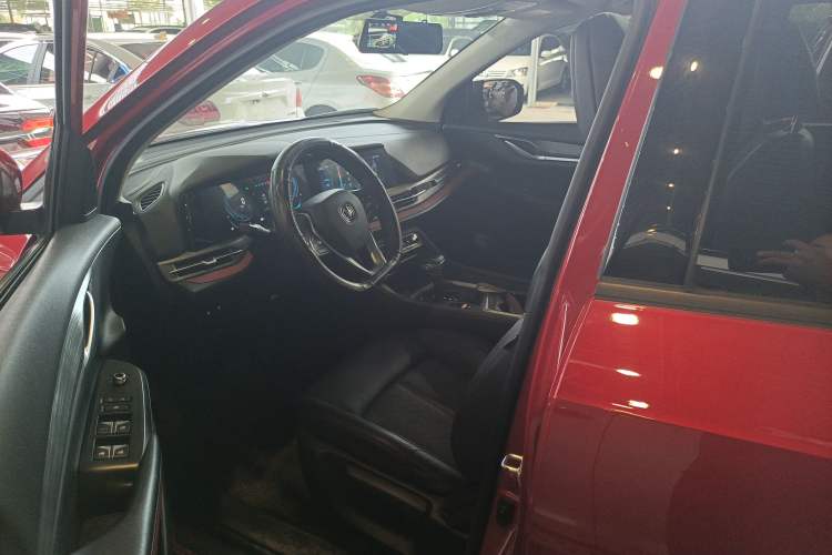 Used CHANGAN CS55PLUS 2020 1.5T Automatic Colorful Model Interior 3