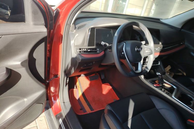 Used CHANGAN CS55PLUS 2020 1.5T Automatic Colorful Model Interior 3