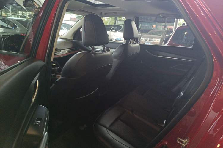 Used CHANGAN CS55PLUS 2020 1.5T Automatic Colorful Model Interior 4