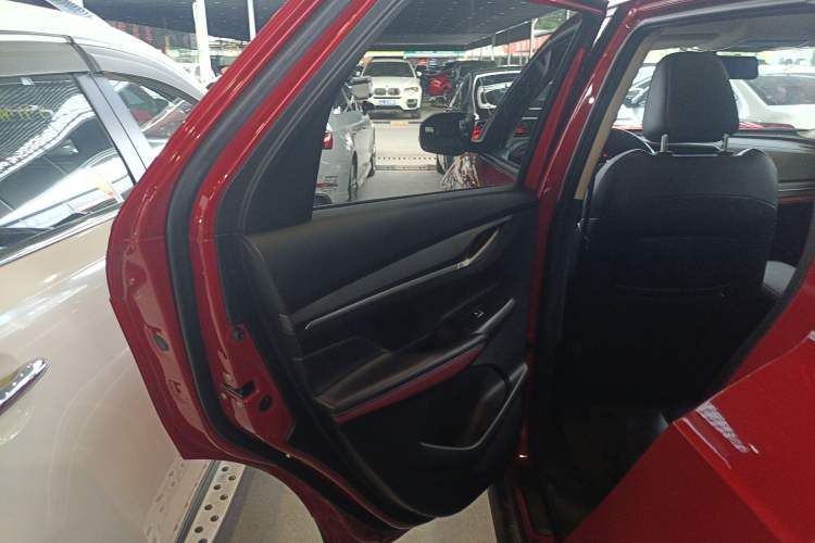 Used CHANGAN CS55PLUS 2020 1.5T Automatic Colorful Model Interior 8