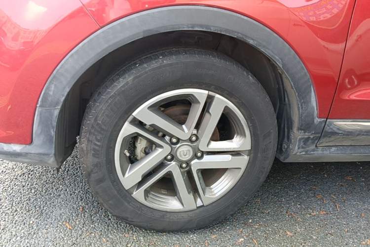 Used CHANGAN CS55PLUS 2020 1.5T Automatic Colorful Model Left Front Wheel Hub