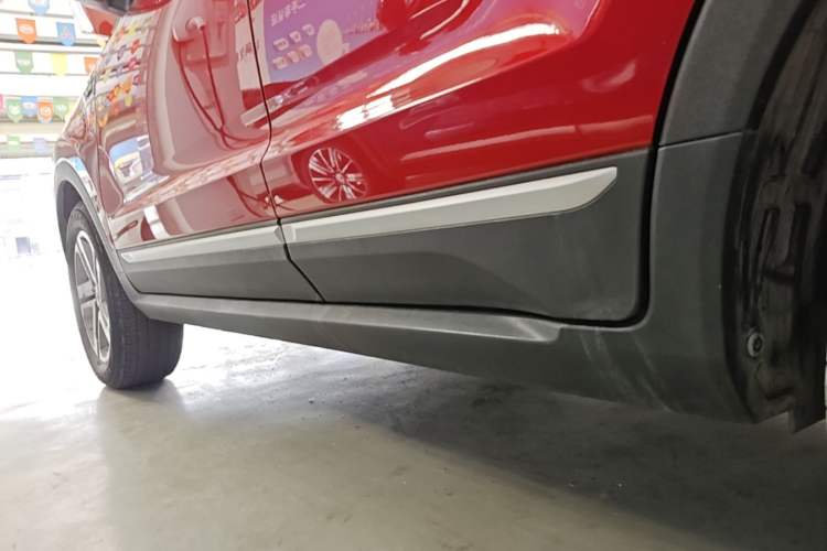 Used CHANGAN CS55PLUS 2020 1.5T Manual Colorful Model Left Side Sill