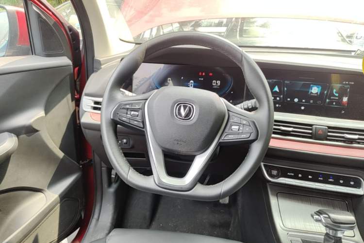 Used CHANGAN CS55PLUS 2020 1.5T Automatic Colorful Model Steering Wheel
