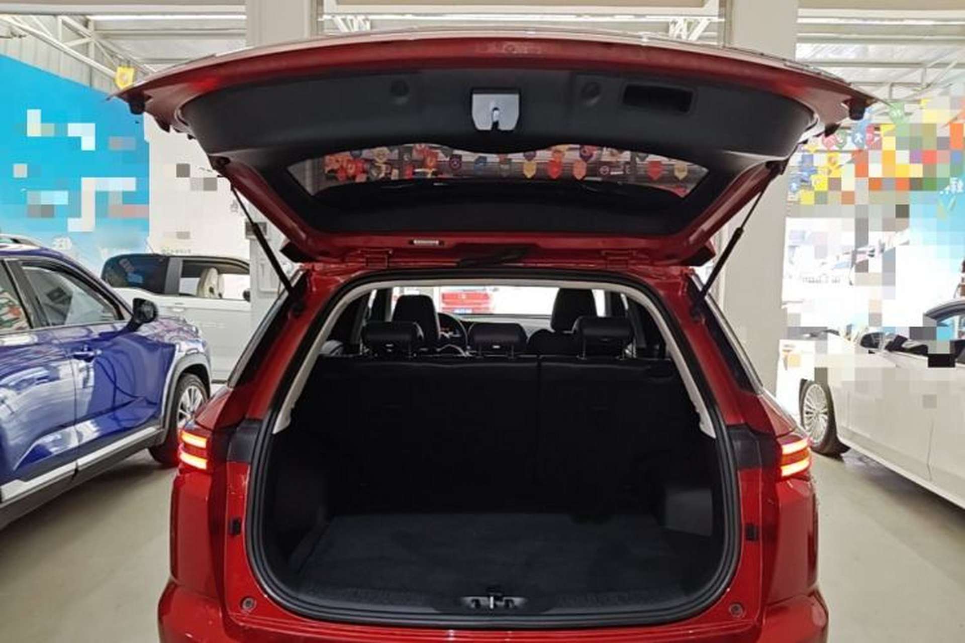 Used CHANGAN CS55PLUS 2020 1.5T Manual Colorful Model Trunk