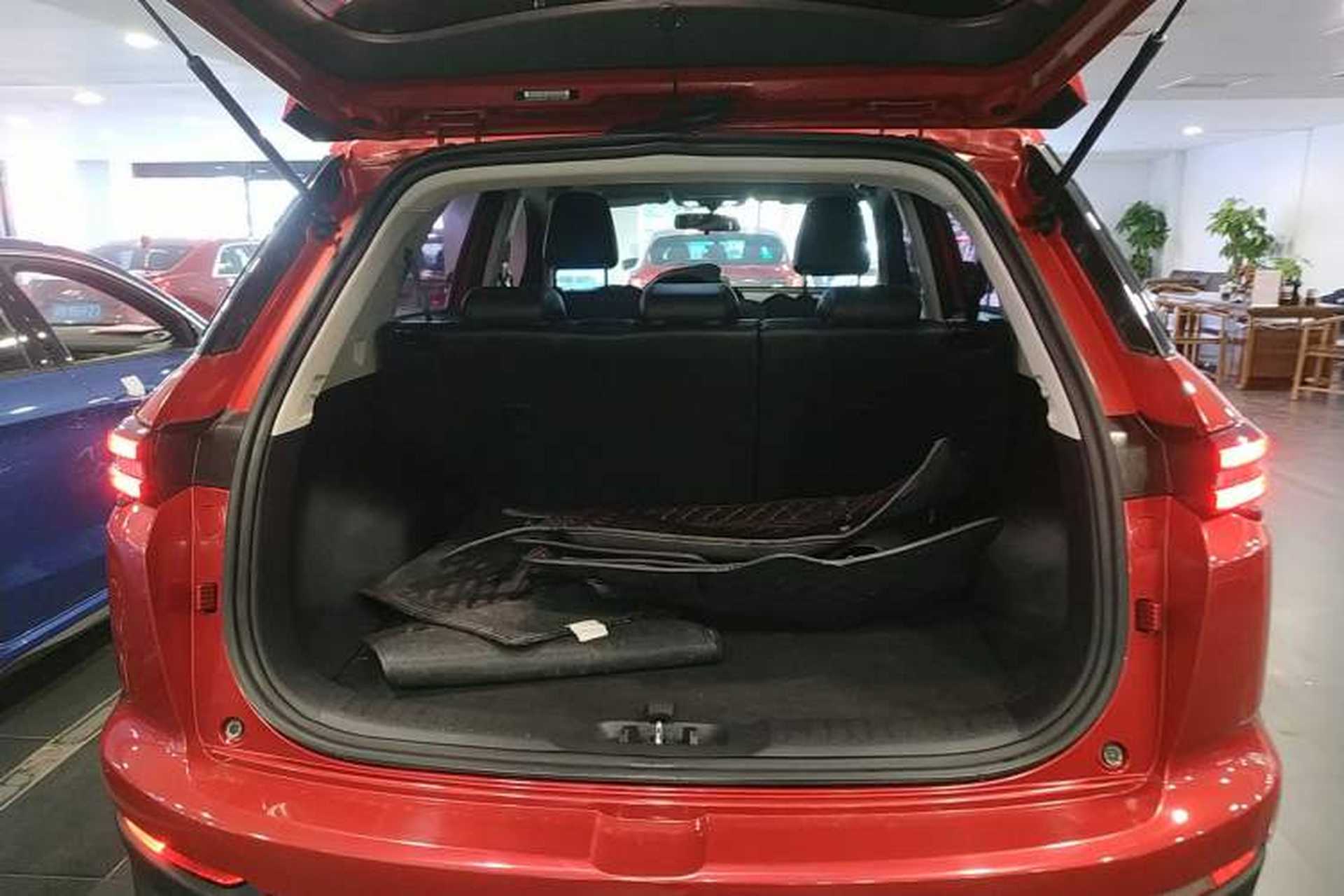 Used CHANGAN CS55PLUS 2020 1.5T Automatic Colorful Model Trunk