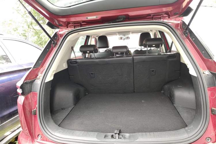 Used CHANGAN CS55PLUS 2020 1.5T Automatic Colorful Model Trunk