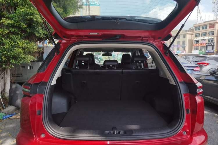 Used CHANGAN CS55PLUS 2020 1.5T Automatic Colorful Model Trunk