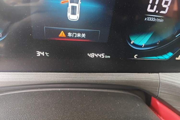Used CHANGAN CS55PLUS 2020 1.5T Automatic Colorful Model Odometer Close Up