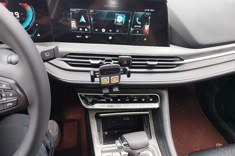 Used CHANGAN CS55PLUS 2020 1.5T Automatic Colorful Model Audio And AC Panel