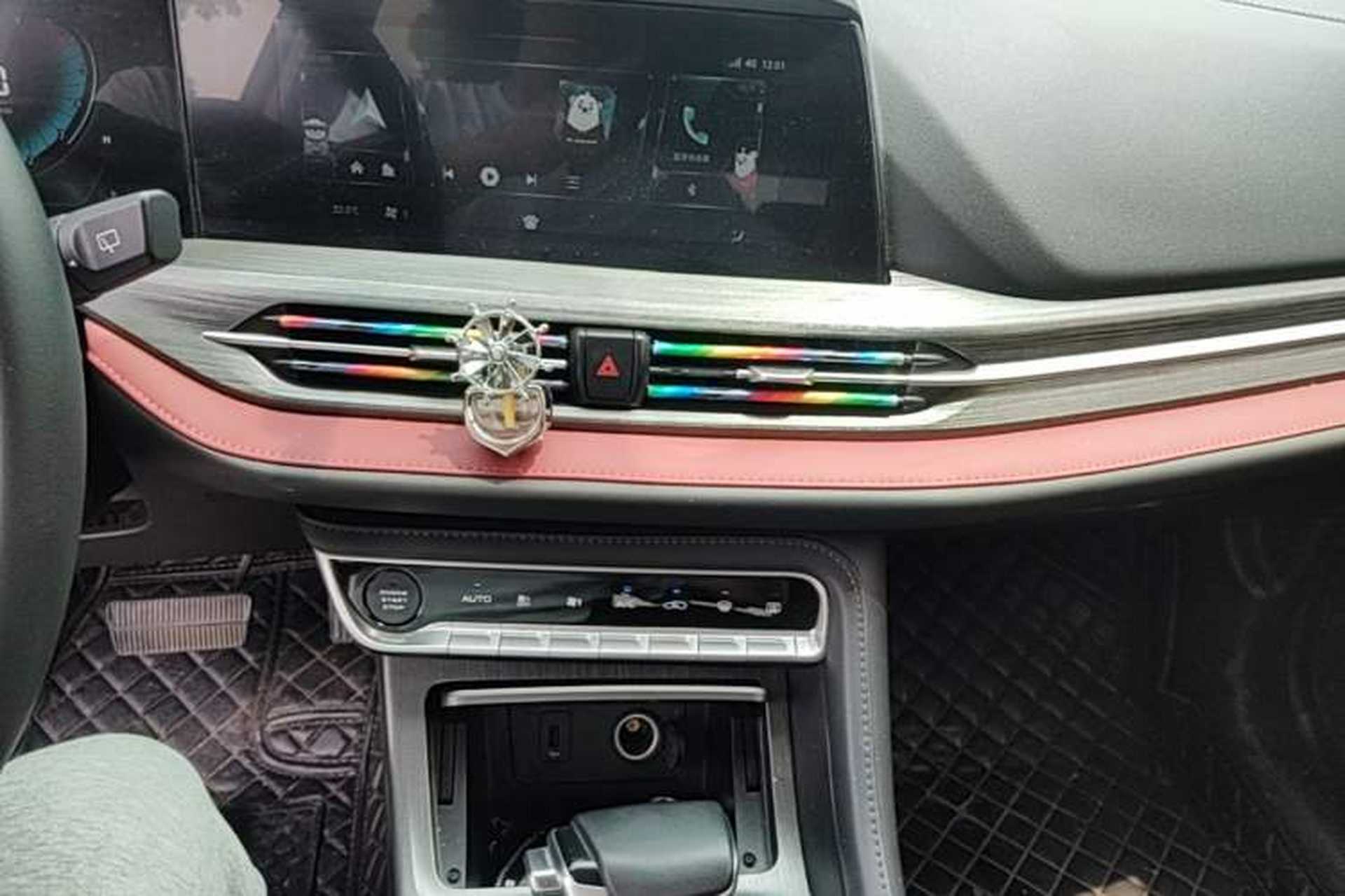 Used CHANGAN CS55PLUS 2020 1.5T Automatic Colorful Model Audio And AC Panel