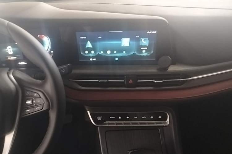 Used CHANGAN CS55PLUS 2020 1.5T Automatic Colorful Model Audio And AC Panel